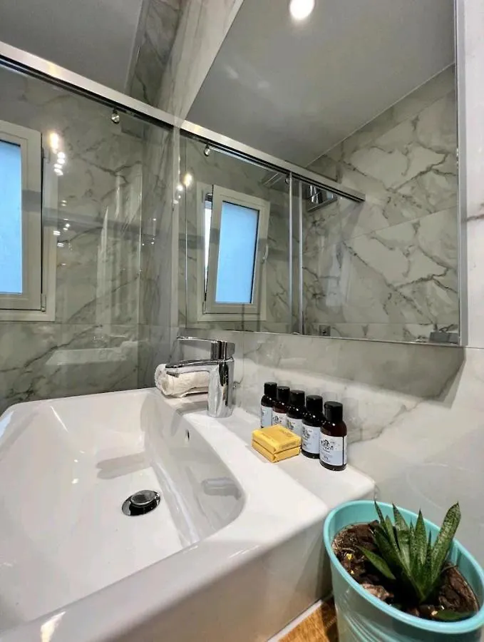 Cozy & Stylish Apartment Tirana